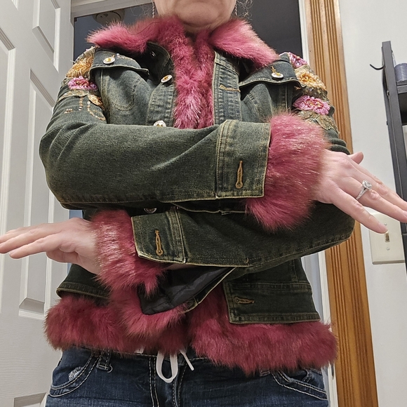 Kaity BoHo Denim jacket with removable lining/fur - Picture 5 of 6